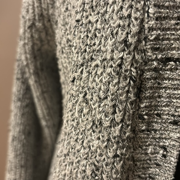 American Eagle Cardigan - Picture 3 of 6